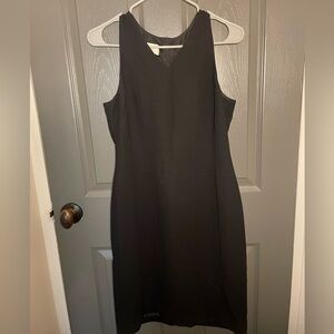 Preloved Jones New York Classic, Sophisticated Little Black Dress - size 4